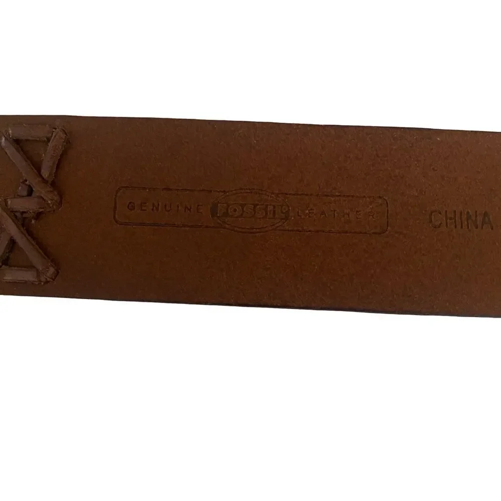 Vintage 90s Fossil Genuine Leather Embossed Stitched Belt Size Medium